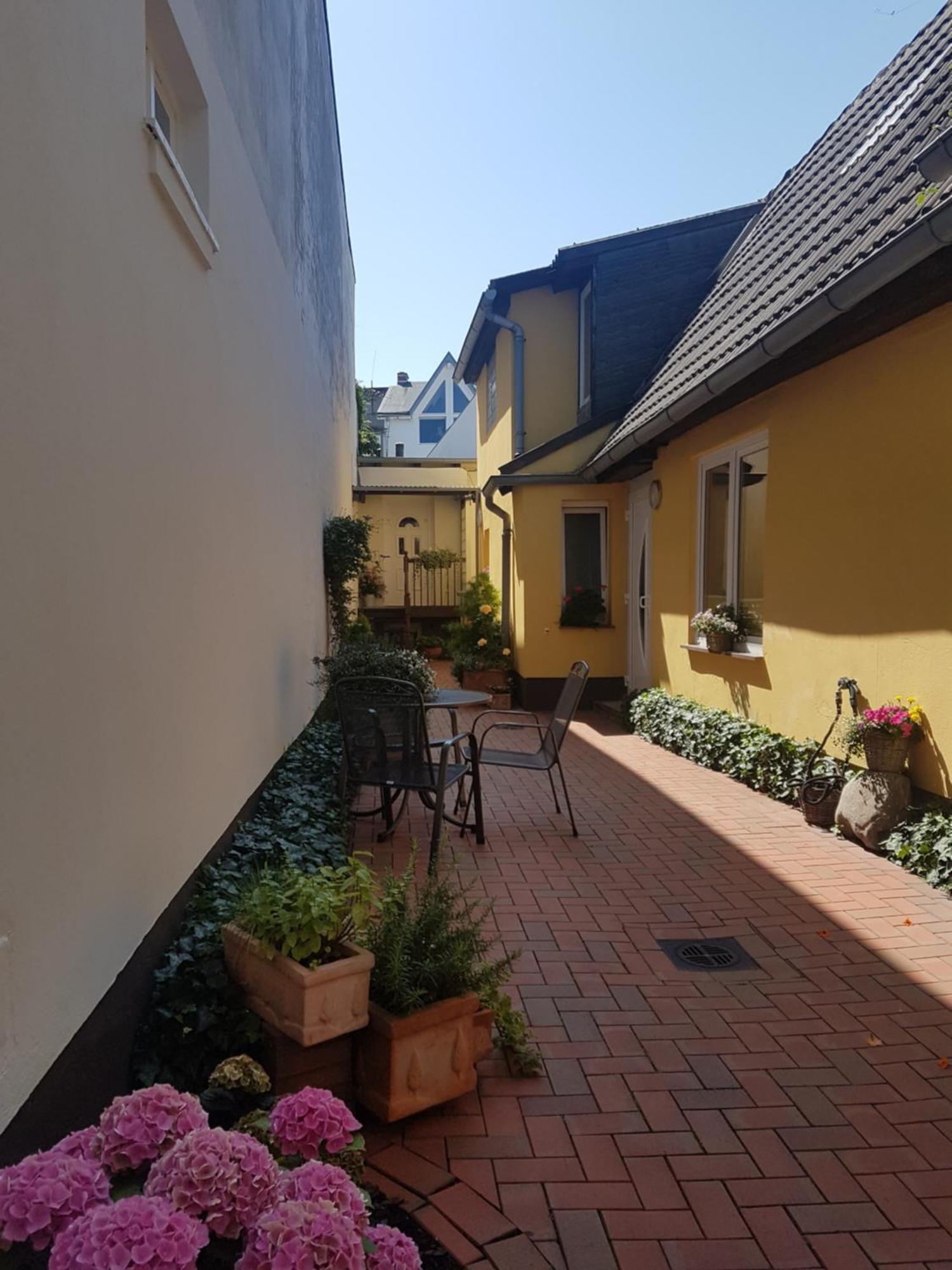 Ferienwohnung Hahns Rostock Esterno foto